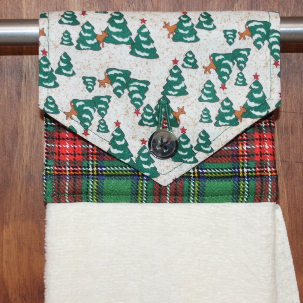 CHRISTMAS TREES HAND TOWEL GREEN PLAID HANDMADE HANGING KITCHEN IVORY TOWEL